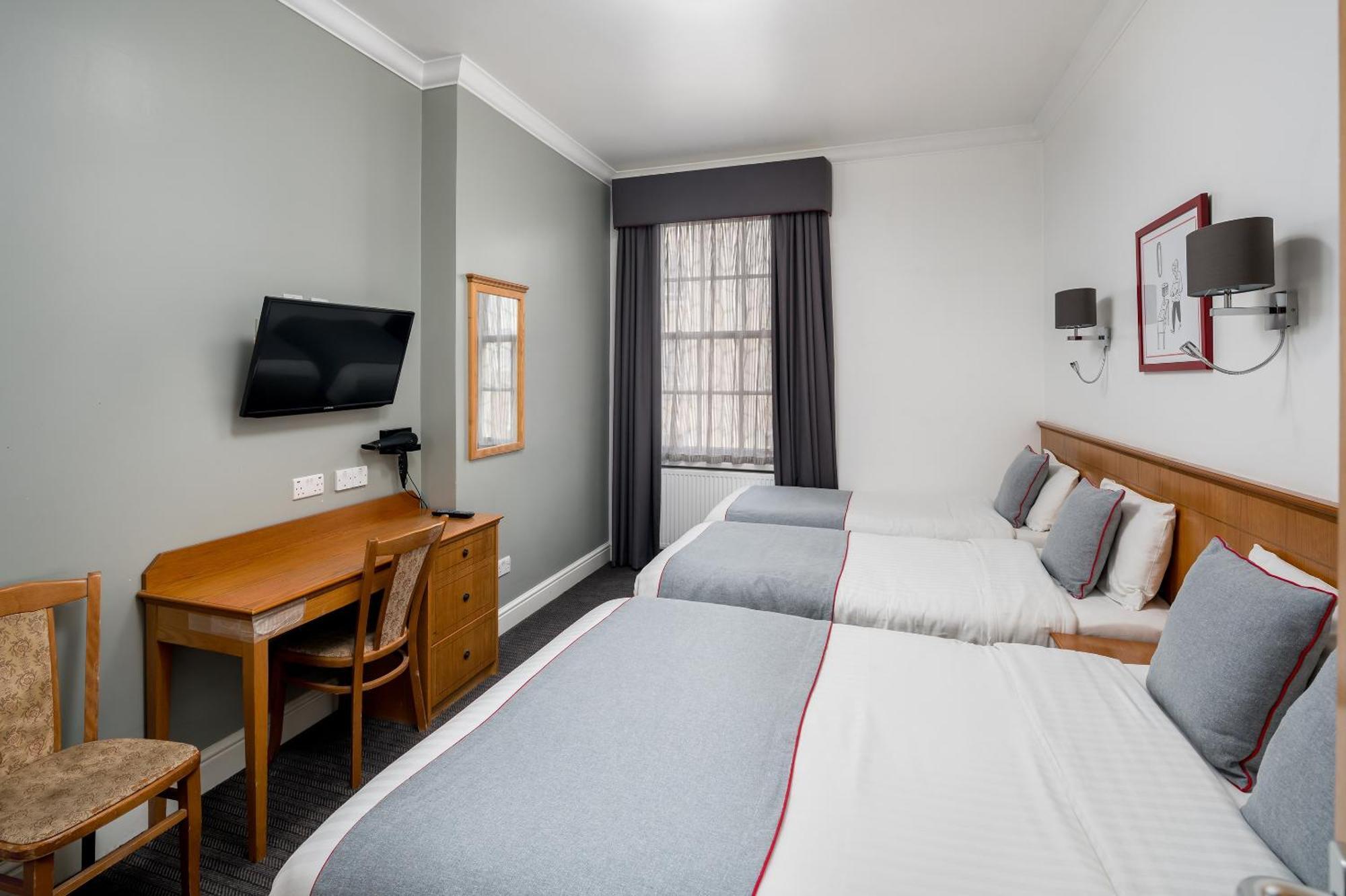 Oyo Townhouse New England, London Victoria Hotel Exterior foto